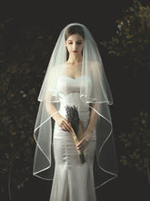 Graceful Mid-Long Bridal Veil with Layers