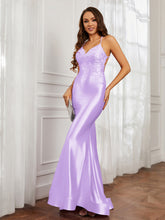 V-neck Appliqued Spaghetti Straps Mermaid Prom Dress Lilac