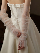 Graceful Tulle Bridal Gloves with Long Pearled Elegance