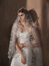 Elegant White Lace Bridal Wedding Veil