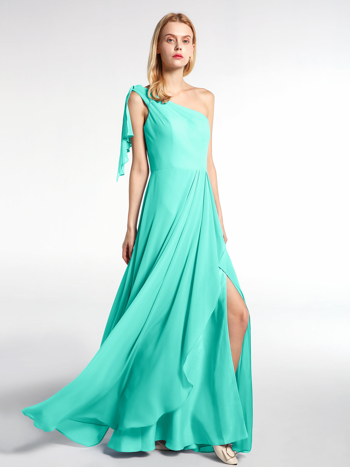 Knee-length Short Chiffon Dress with Halter Neck Spa Plus Size