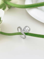 Waterdrop Pearl Crowning Love Wedding Ring in s925