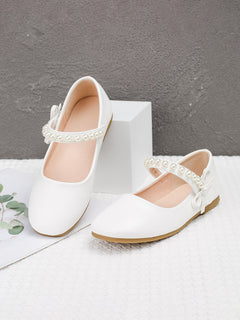 White soft-soled Pearl-buckle Leather Shoes