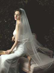 Graceful Mid-Long Bridal Veil with Layers