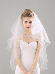 Pearl-Adorned Mid-Length Fishline Veil
