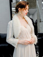 Faux Fur Long Sleeves Wedding Jacket