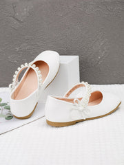 White soft-soled Pearl-buckle Leather Shoes