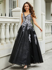 Plunging V-Neck Lace Appliqued Tulle Gown Black