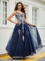 Plunging V-Neck Lace Appliqued Tulle Gown Dark Navy