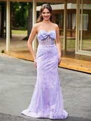 Bow-Front Lace-Embellished Trumpet/Mermaid Gown Lilac