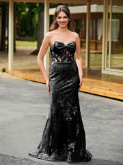 Bow-Front Lace-Embellished Trumpet/Mermaid Gown Black