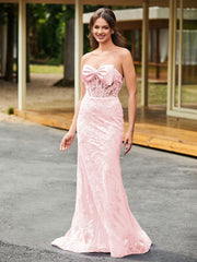 Bow-Front Lace-Embellished Trumpet/Mermaid Gown Blushing Pink