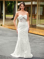 Bow-Front Lace-Embellished Trumpet/Mermaid Gown Ivory