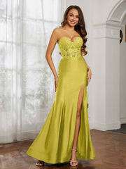 Appliqued Bodice Mermaid Dress With Slit Lemon