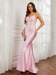 V-neck  Appliqued Spaghetti Straps Mermaid Prom Dress Blushing Pink Plus Size