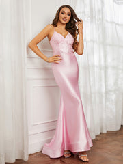 V-neck  Appliqued Spaghetti Straps Mermaid Prom Dress Blushing Pink Plus Size