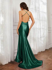V-neck  Appliqued Spaghetti Straps Mermaid Prom Dress Dark Green Plus Size