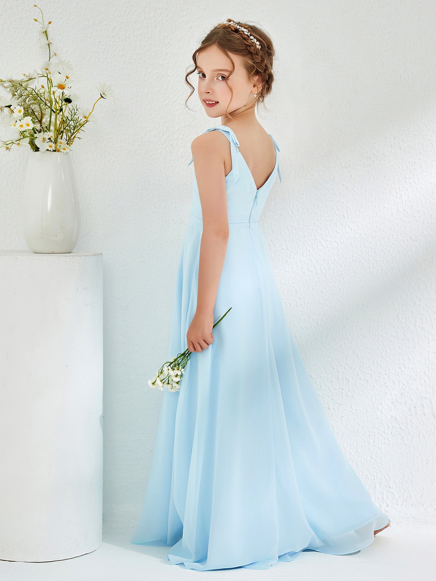 Junior Bridesmaid Dresses Elevate Young Elegance at Weddings BABARONI UK