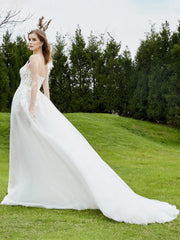 Spaghetti Straps Lace Chapel Train Wedding Dress Champagne