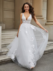 A-Line Lace Appliqued Tulle Wedding Dress White