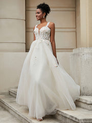 V-neck Flower Appliqued Tulle Wedding Dress Ivory