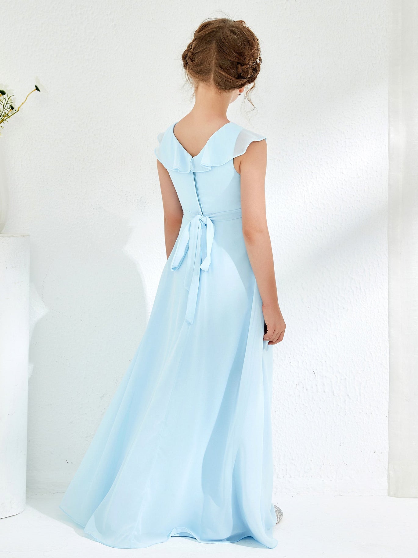 Junior Bridesmaid Dresses - Elevate Young Elegance at Weddings  BABARONI UK