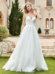 Sweetheart Tulle Sweep Train Wedding Dress Ivory
