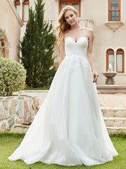Sweetheart Tulle Sweep Train Wedding Dress Ivory
