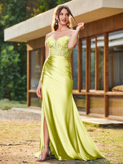 Mermaid Lace Appliqué Ruched Gown with Side Slit Daffodil