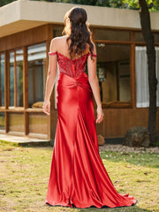 Mermaid Lace Appliqué Ruched Gown with Side Slit Red