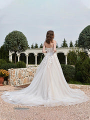 Sweetheart Tulle Wedding Dress with Sequins Champagne