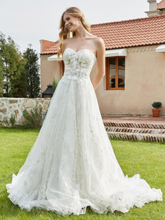 Sweetheart Tulle Wedding Dress with Lace Appliqued Ivory