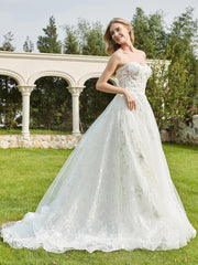 Sweetheart Tulle Wedding Dress with Lace Appliqued Ivory