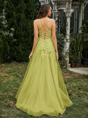 Sweetheart Appliqued Beaded Sweep Train Dress Clover