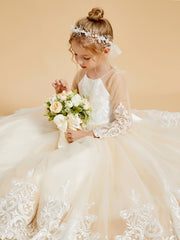 Charming Flower Girl Dresses Adorned with Bowknots and Lace Applique