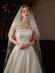 Chic Floor-Length Tulle Bridal Veil